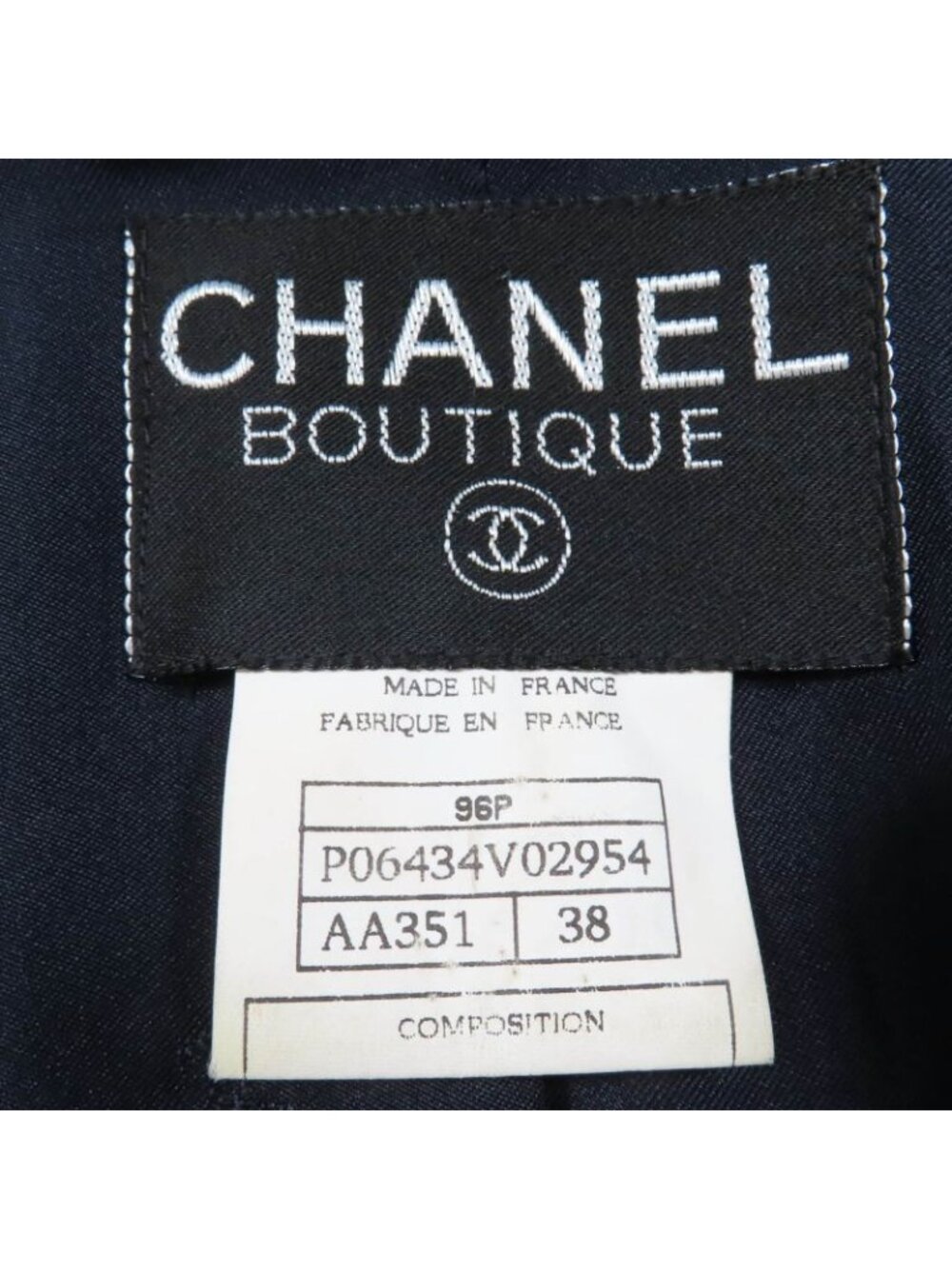 Chanel Vintage 96 P 100% Wool Coco Mark Button Jacket Dark Navy 38 - Picture 7 of 10